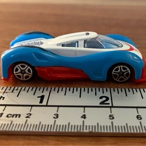 1/64 GREENBRIER INTERNATIONAL SPEED RACER STYLE PLASTIC BLUE RED WHITE TOY CAR